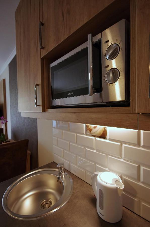 Almásy Apartmanház Gyula Exterior foto